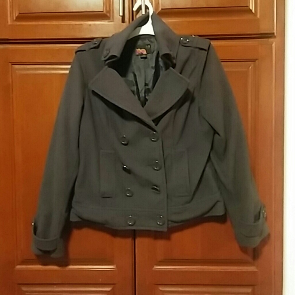Short coat